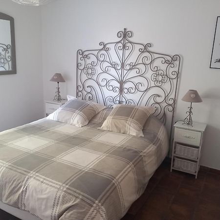 Mas Sicard Chambre D'Hotes En Camargue Arles Exterior foto